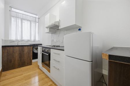 Studio Flat, Wightman Road, N4 - Photo 3