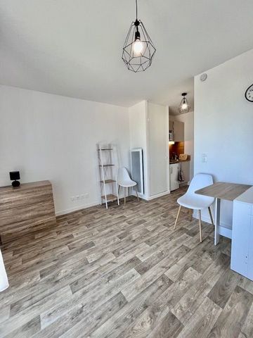 Location Appartement 1 pièce 23m² TROYES 10000 - Photo 2