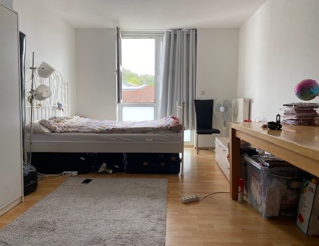 Helles Studenten-Apartment im begrünten Studienpark in Erlangen-Nord/Burgberg - Foto 1
