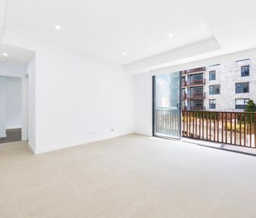 One bedroom at Rosebery For Leasing - Photo 2