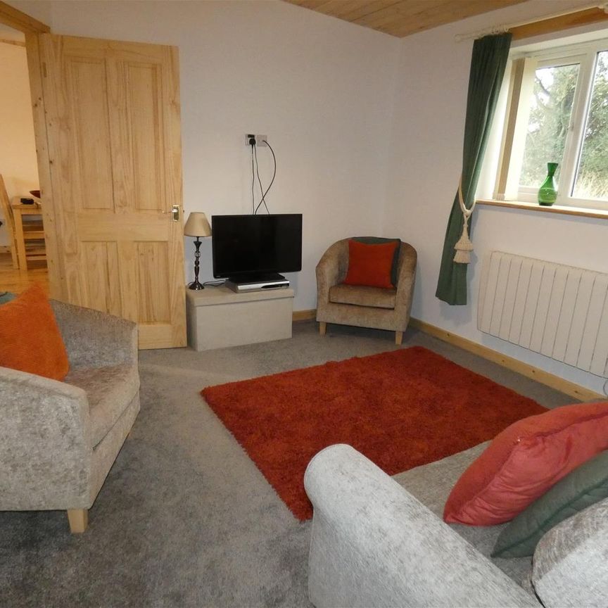 Edwyn Ralph - Photo 1