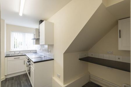 1 bedroom ground floor maisonette to rent - Photo 4