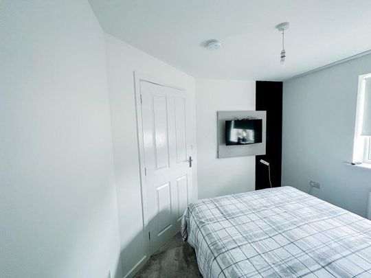 1 bedroom in a house share to rent - Photo 1