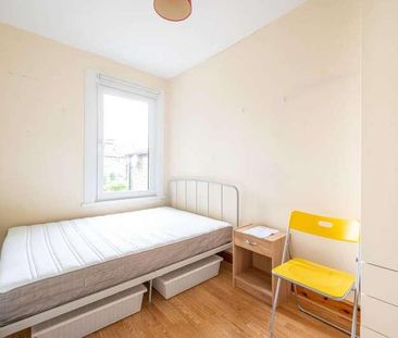 Leytonstone, Leytonstone, E11 - Photo 2
