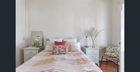 Esplanade Amazing View Fully Furnished Variable pricing 100m to Henley Square Chic Decor - Photo 4