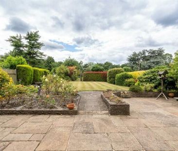 4 bedroom detached house to rent - Photo 1