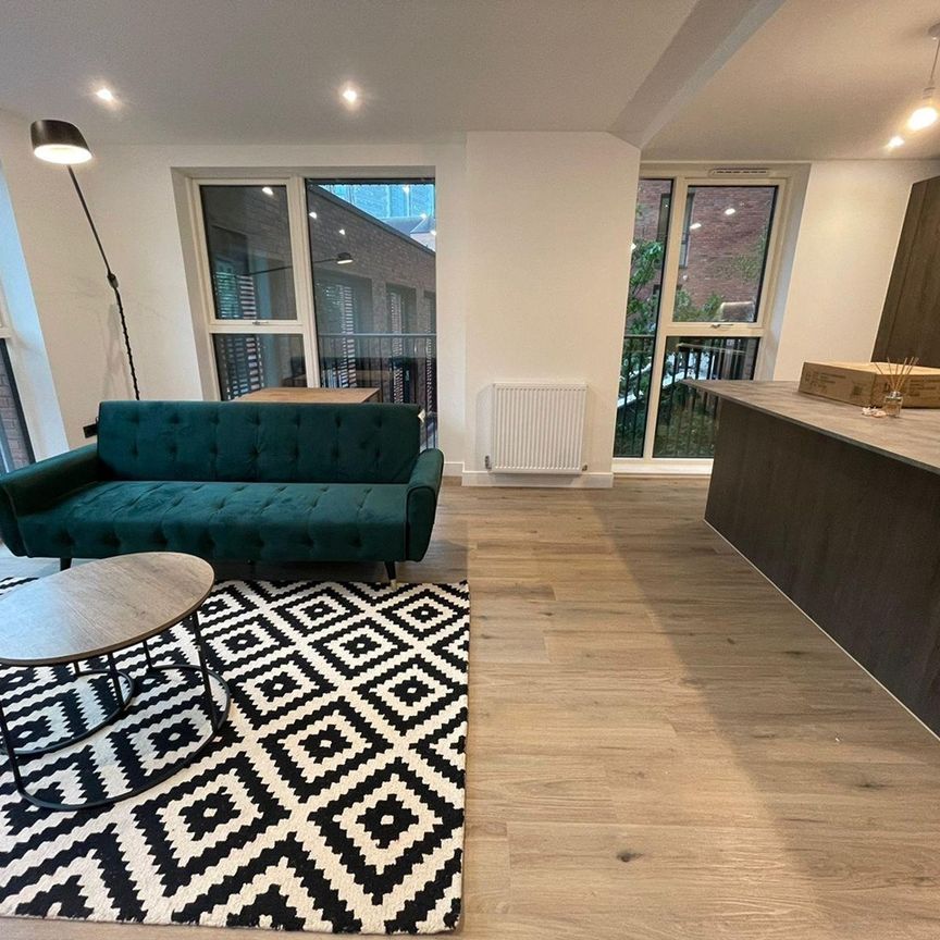 2 Bed Flat, Shadwell Street, B4 - Photo 1