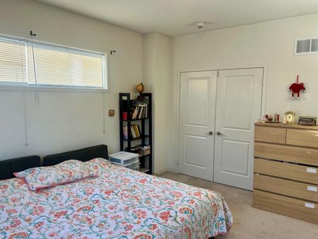 For Lease - 142 Salterton Circle, Vaughan, Ontario - Photo 4