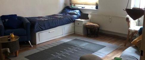 Teilweise möblierte 1 Zimmer Wohnung in Neukölln unter Mieter zu vermieten - Foto 1