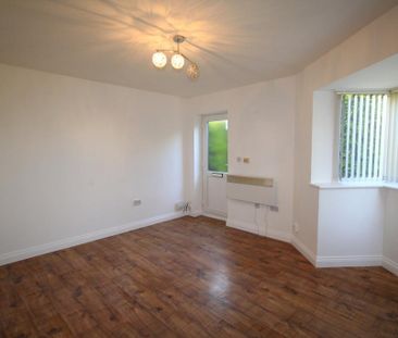 1 bedroom ground floor flat to rent - Photo 2