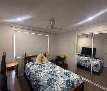 Family Living with Open-Plan Design - Photo 6