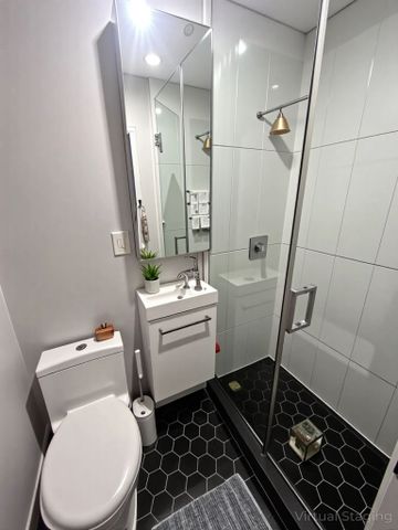 For Lease - 1492 Dundas Street Unit# 4, Toronto, Ontario - Photo 4