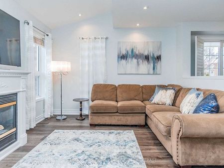 For Lease - 49 Convoy Crescent, Vaughan, Ontario - Photo 2