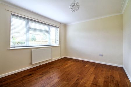 2 Bedroom Bungalow to let - Photo 5