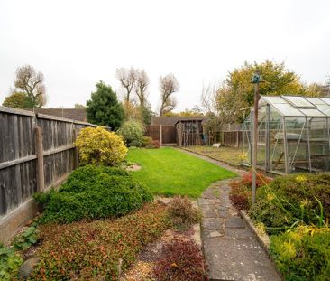 3 bedroom semi-detached house to rent - Photo 1