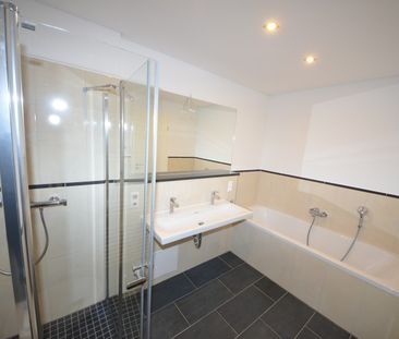 Traumhafter Neubau mit Fußbodenheizung und Loggia ! - Photo 1