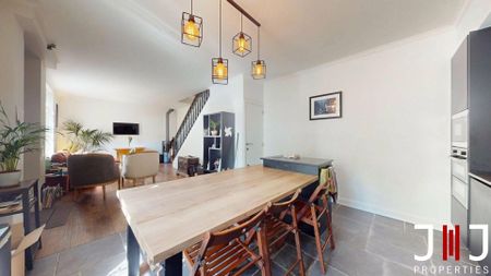 House for rent - Photo 3