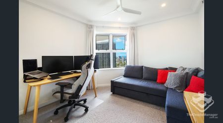 FULLY RENOVATED MODERN HIGH LEVEL APARTMENT WITH PANORAMIC OCEAN VIEWS - Photo 3