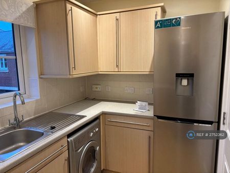 2 bedroom flat to rent - Photo 5