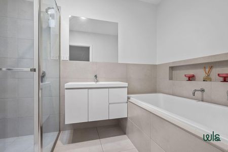 66 Meya Crescent, Fletcher NSW 2287 - House For Rent | Domain - Photo 3