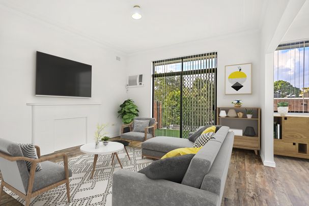 Exquisite 3 Bedroom Duplex with Granny Suite - Photo 1