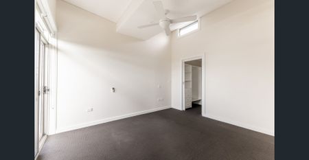 Spacious 1-bedroom apartment - Photo 2