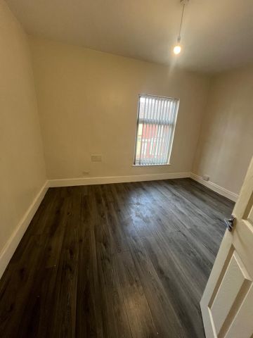 2 Bed Terraced House, Briardale Road, CH42 - Photo 4