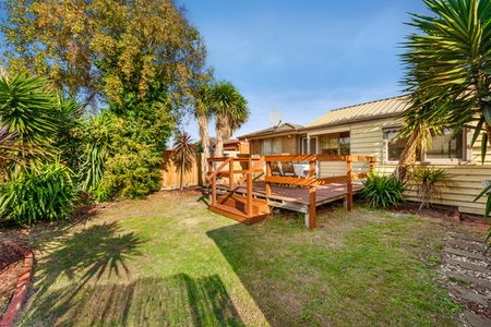 16 Silvan Street, Oakleigh South VIC 3167 - House For Rent | Domain - Photo 4