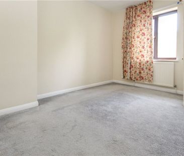 Alexandra Road, Ashford, Surrey, TW15 1SZ - Photo 6