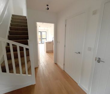Queen Street Close - Photo 5