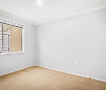 Beautifully Updated Family Home with Pool & Mountain Views - Photo 6