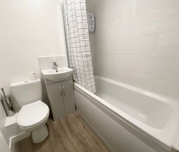 Gibbwin, Milton Keynes, Great Linford - Photo 5