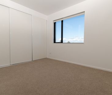 3 bedroom Mt Wellington - Photo 3