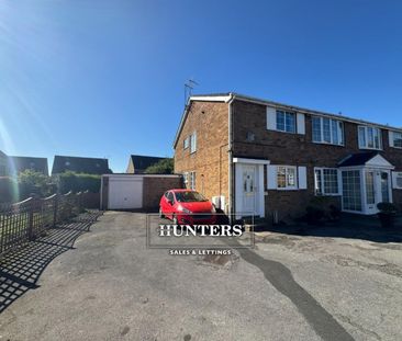 2 bedroom Flat To Let - Photo 2