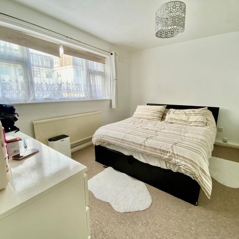 Bournemouth Beverley Hall 18 Manor Road, BH1, Dorset - Photo 1