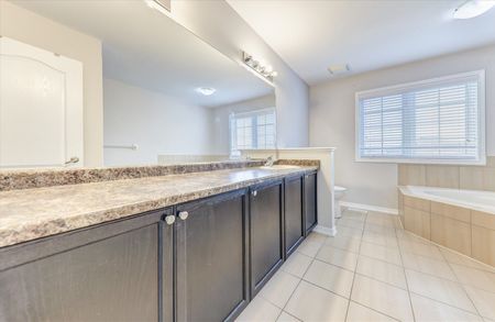 For Lease - 1447 Bassingthwaite Court, Innisfil, Ontario - Photo 5