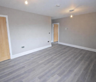 2 bedroom duplex to rent - Photo 2