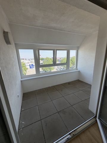 Provisionsfrei und Sofortbezug: 3 Zimmerwohnung mit eigenem 30 m2 Dachgarten direkt an der Stadtgrenze Wien - Top 2/29 - Foto 5