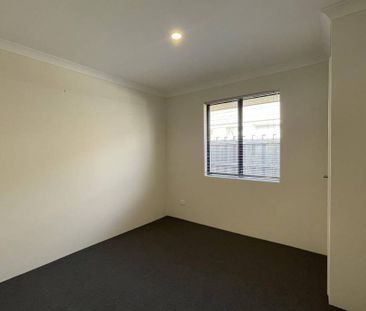 29 Marble Boulevard, WELLARD WA 6170 - Photo 5