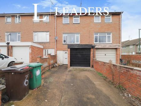 4 bedroom terraced house to rent - Photo 5