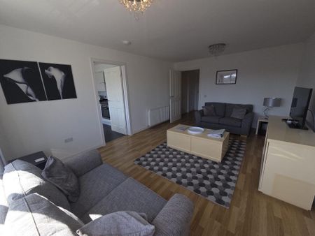 2 bedroom flat to rent - Photo 3