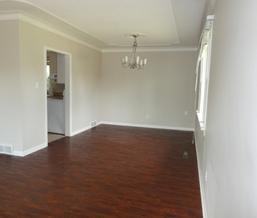 3 Bedroom Main Floor – Walking Distance to U of S - Photo 1