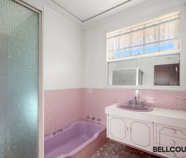 Warm, Welcoming & Wonderfully Spacious – A Classic Balcatta Gem - Photo 2