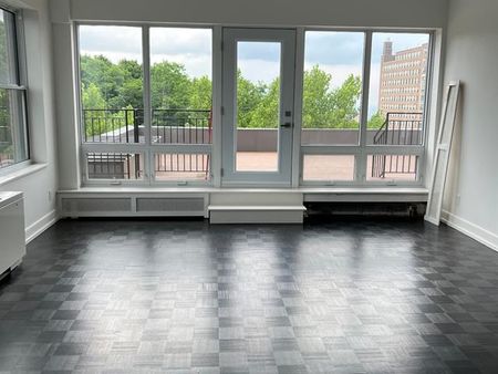 1745 Av. Cedar - Photo 5