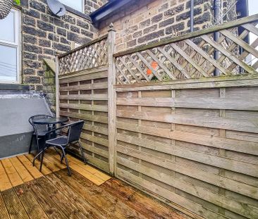 3 bedroom maisonette to rent - Photo 3