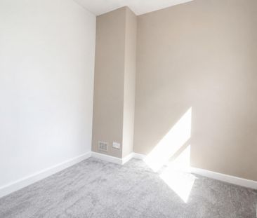 2 bedroom House To Let Total Size: 1012 SQ FT - Photo 1