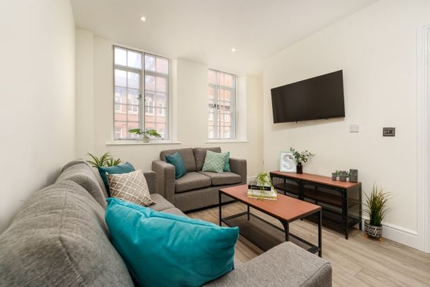 6 Bed Flat, Anglo Works, S1 - Photo 1