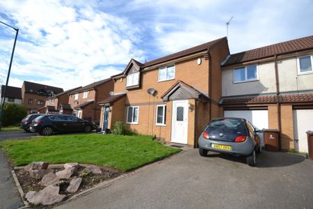 References Pending - 3 bed Semi-Detached House - Photo 4