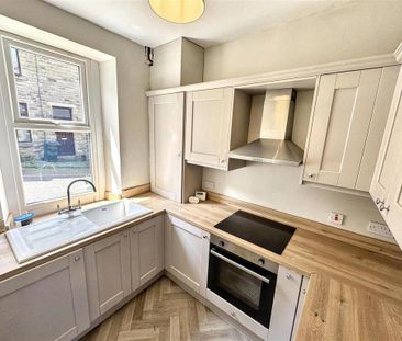 2 bedroom terraced house to rent - Photo 2