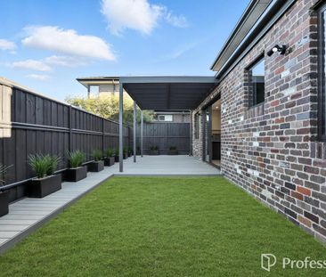 Brand New Luxury & Contemporary Home in Prime Location - Photo 6